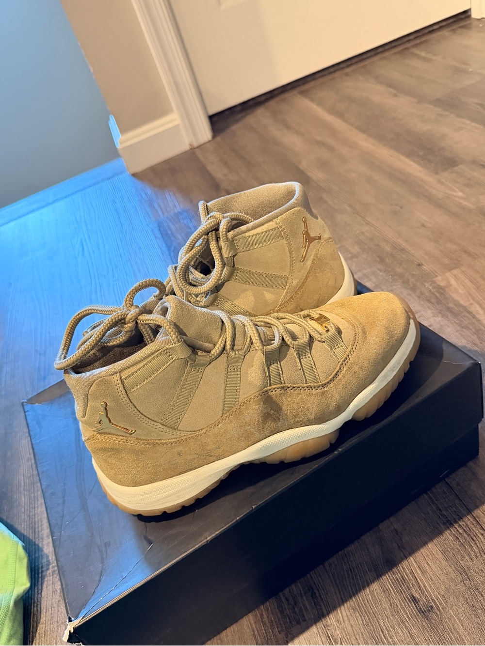 Jordan High-Top Sneakers in Green